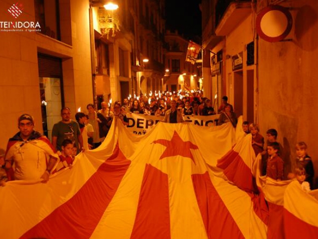 Marxa de les torxes. Foto:La Teixidora