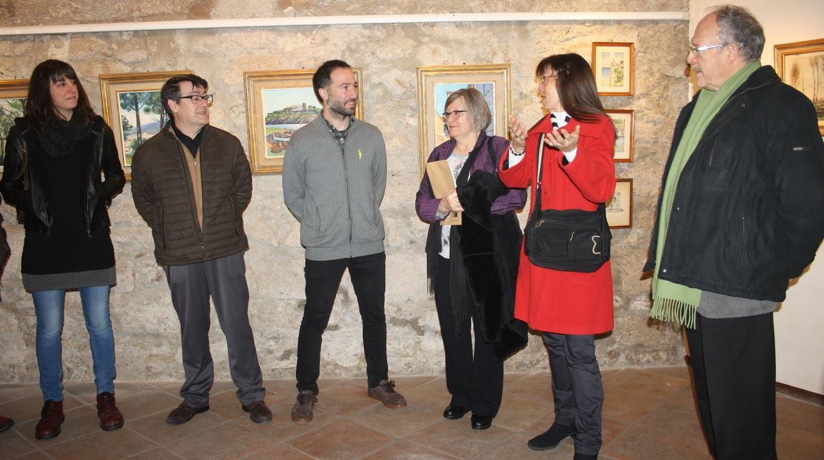 La inauguració de l'exposició de quadres d'artistes capelladins