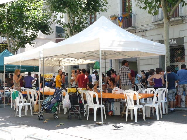 El dinar es va cuinar a la Rambla Sant Isidre