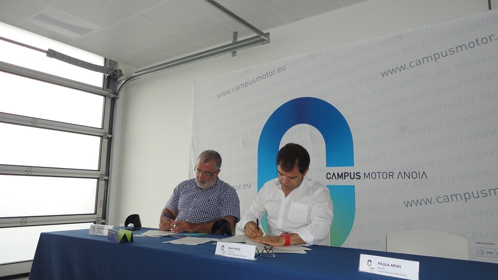 Signatura del conveni entre el Campus Motor i la Unió Empresarial de l'Anoia