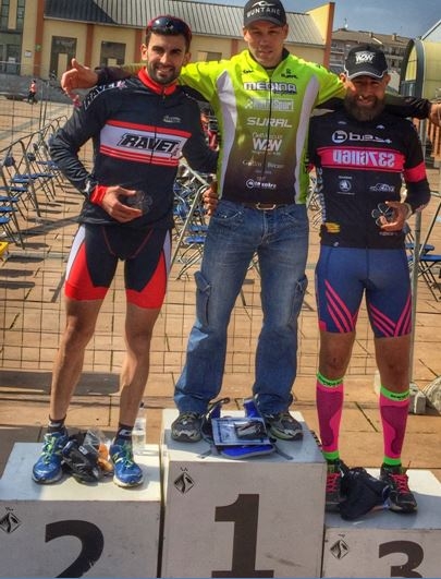 Torres, a la dreta, tercer en la Duatló