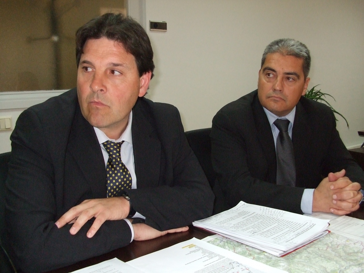Cristòfol Gimeno, president del Consell del Bages i Antoni Julián, del grup comarcal del PSC