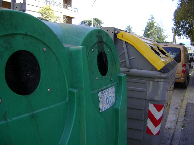 Contenidors de recollida selectiva