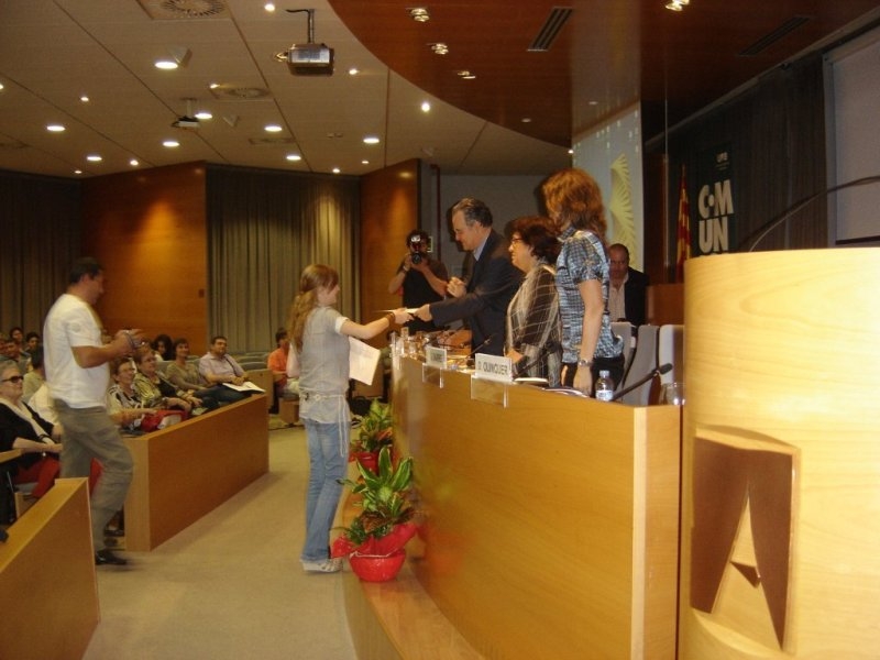 La Iulia recollint el premi