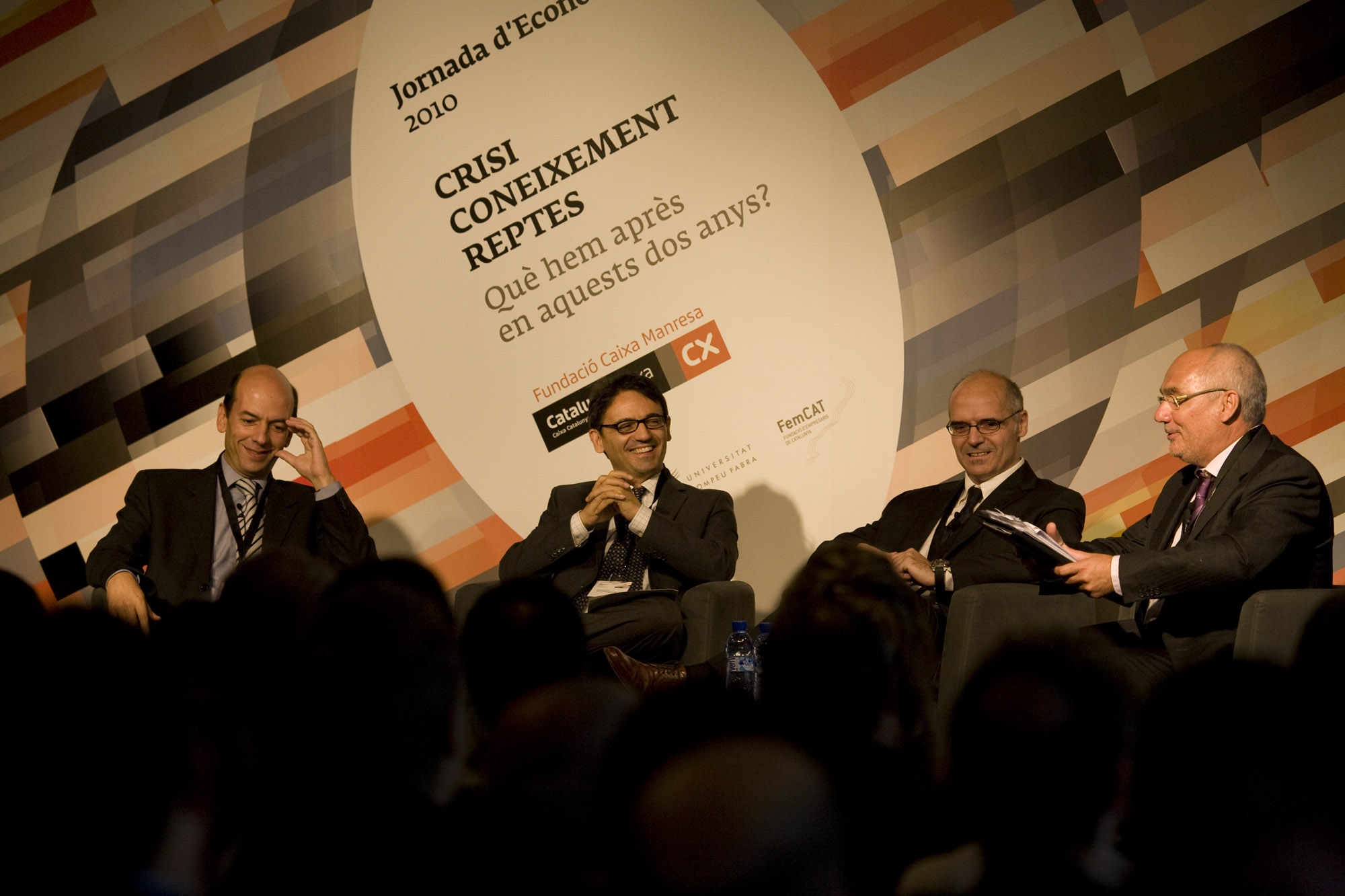 Taula rodona. D’esquerra a dreta, Jordi Galí, Antonio Ciccone, José García Montalvo i Aldolf Todó (moderador) - Foto: F. C. Manresa