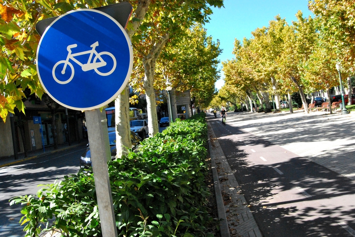 El carril bici del Passeig d'Igualada, un dels itineraris marcats per potenciar-se