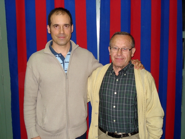 El president entrant, Toni Claramunt (esq.), al costat del sortint, Ramon León