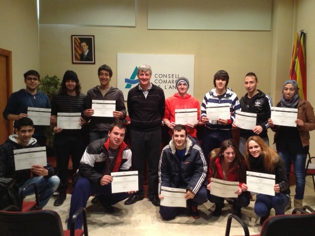 Alumnes participants en el primer programa 'Joves joves per l'ocupació'