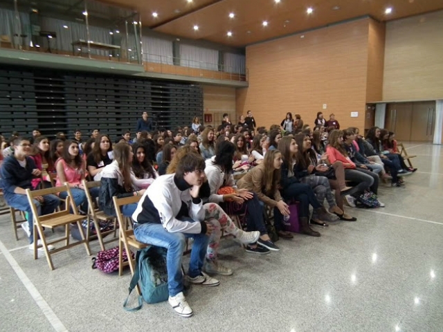 Els 150 alumnes a Can Papasseit