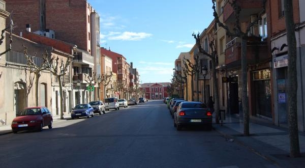 El Passeig de Santa Calamanda, on es vol instal·lar un pas elevat FOTO: Ramon Sunyer