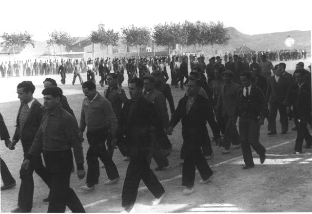 Rafael Vilarrubias, 1937. Exercicis per a l'exèrcit popular al camp de l'Ateneu
