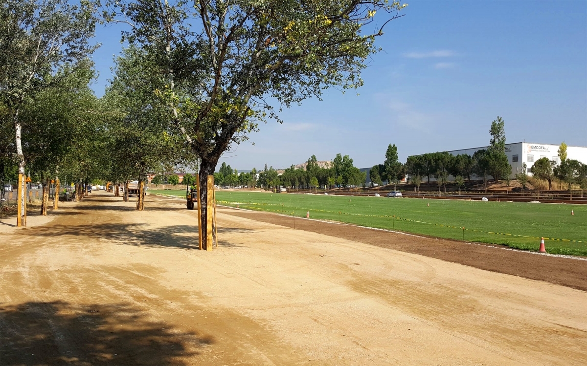 El nou parc, a l'Avinguda de Catalunya, a punt per inaugurar
