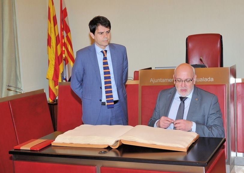 El conseller d'Economia, Jordi Baiget, en la seva visita a l'Ajuntament d'Igualada