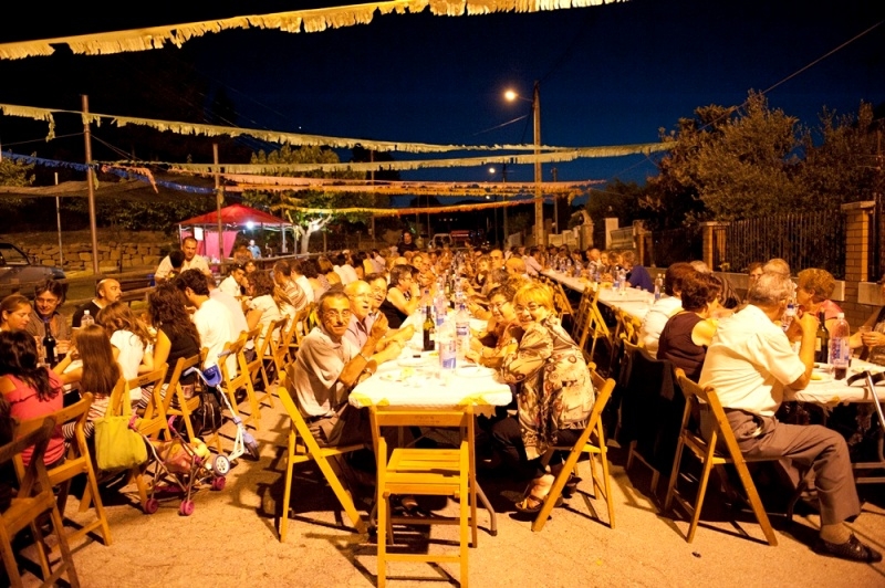 Sopar al barri de les Garrigues