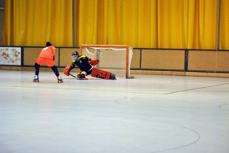 Salvador i Bernadas van fer els gols per l'IHC