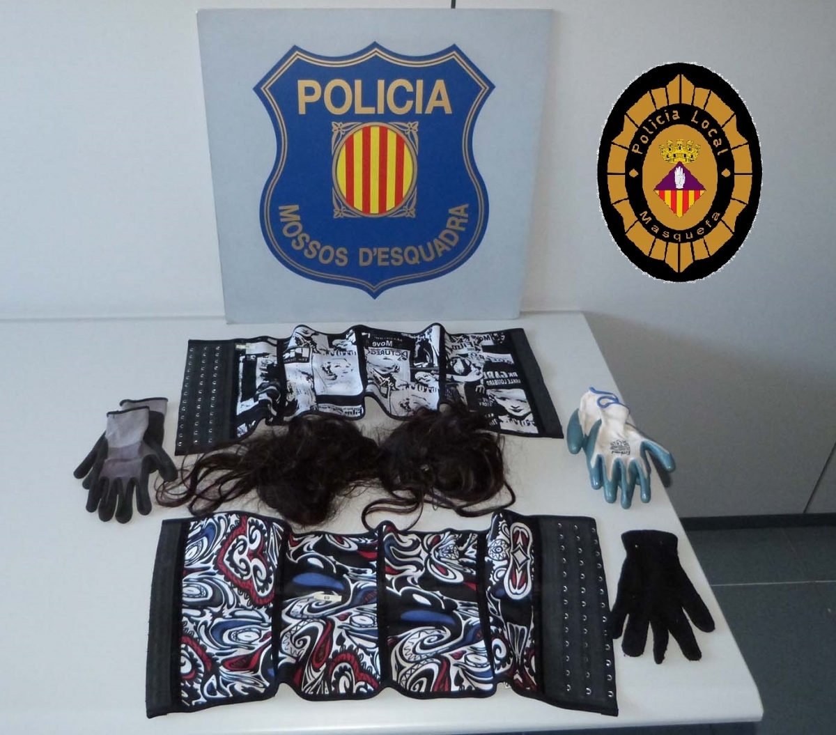 Objectes trobats en l'escorcoll als detinguts