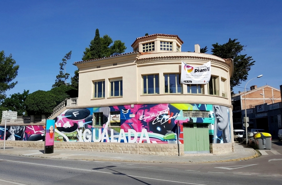 El graffiti de la façana exterior, una de les actuacions de l'any passat