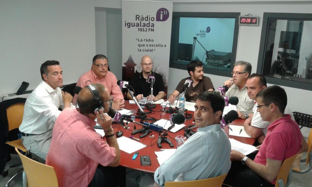 Els candidats a Ràdio Igualada, durant el debat d'ahir al vespre