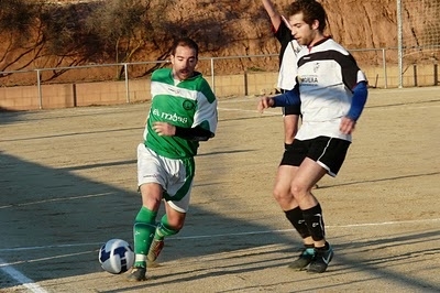 Arnau Mateu en una jugada de la UE Jorba