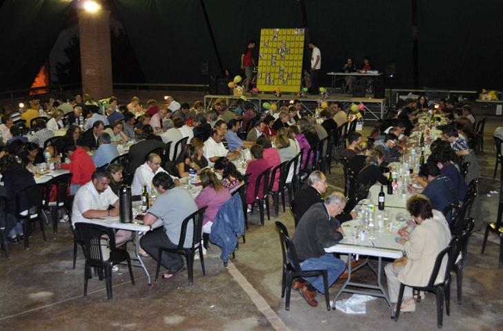 Sopar i bingo. Arxiu