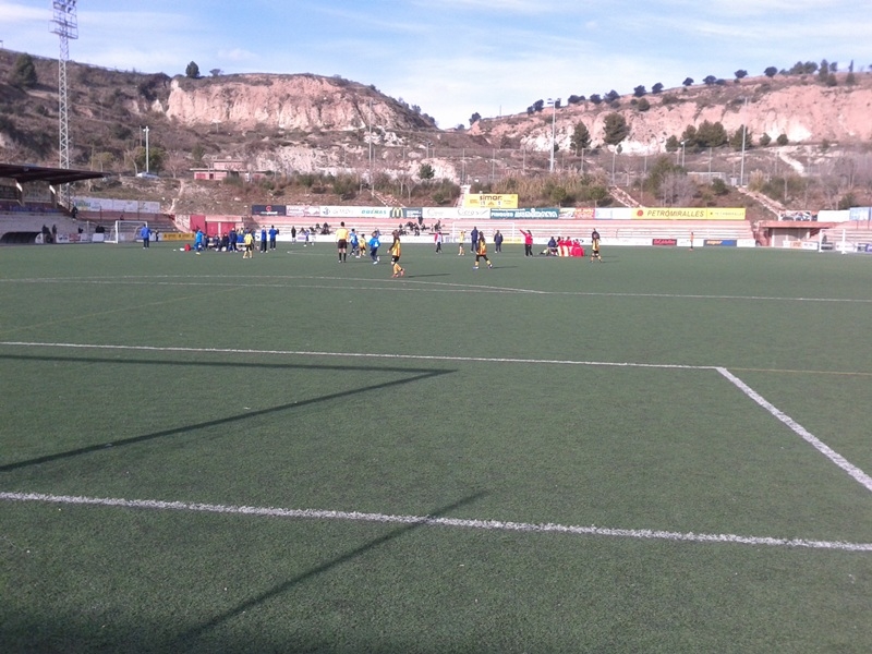 El partit contra el líder es va disputar a l'estadi de Les Comes