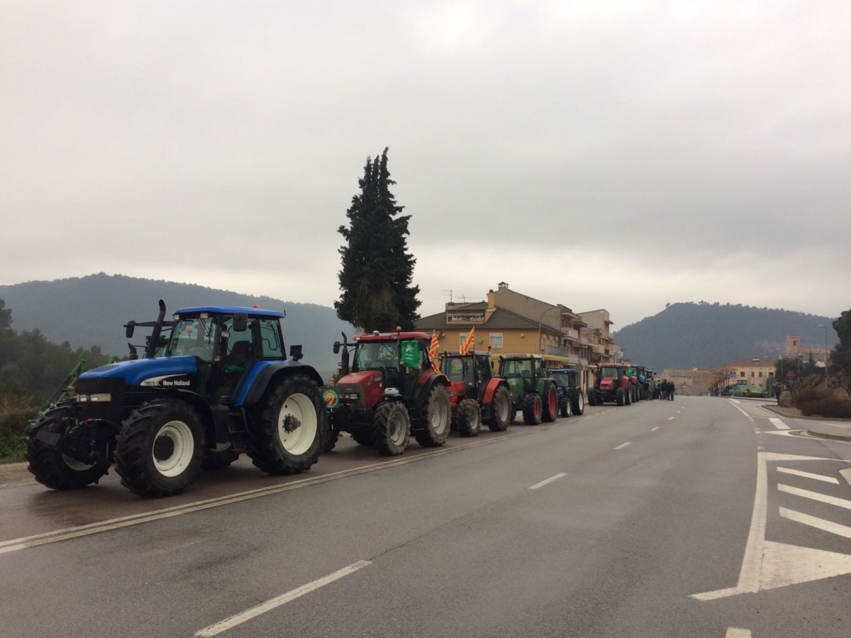 El pas dels tractors per Jorba FOTO: Ton Pons