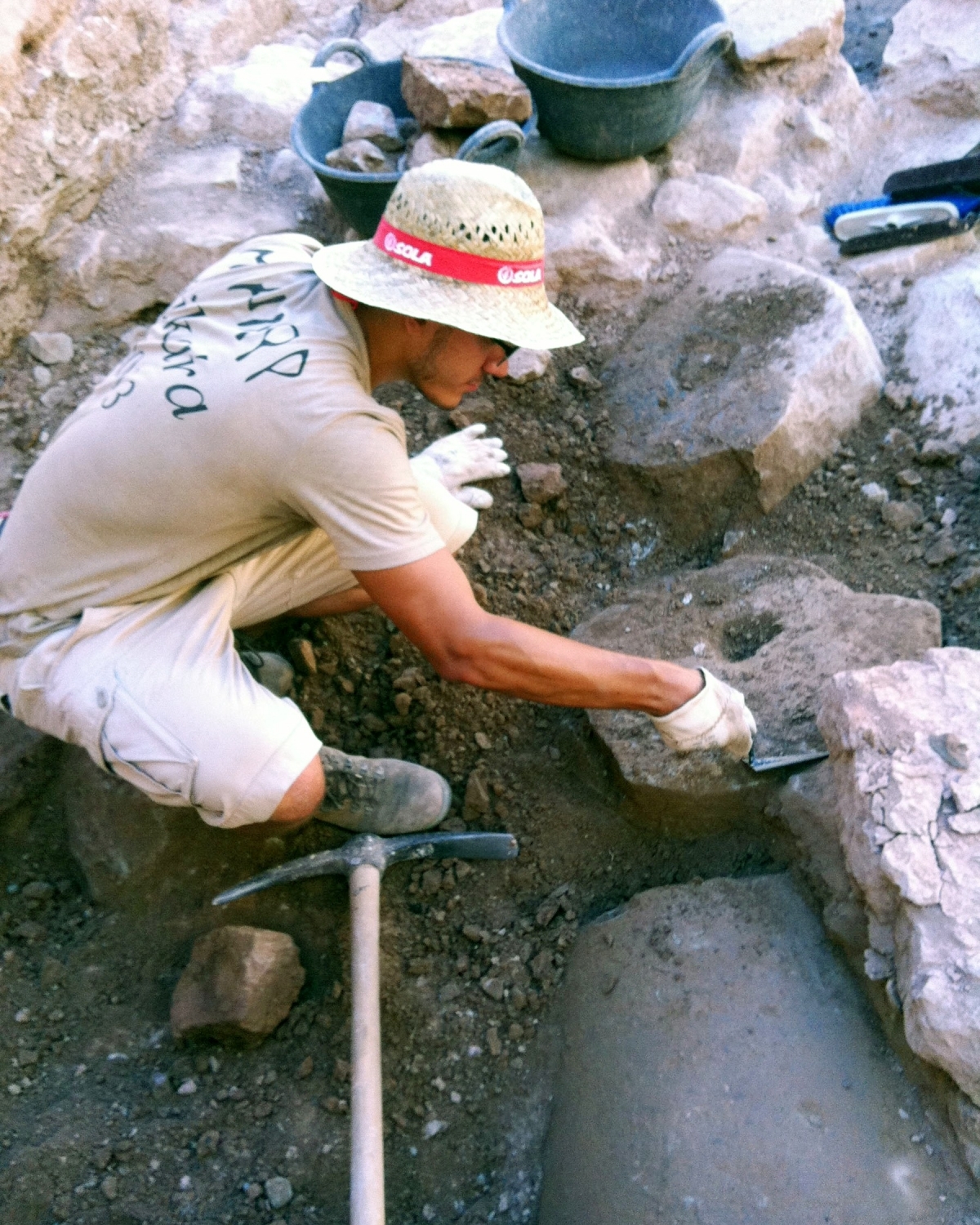 Una exposició feta amb material procedent de les excavacions