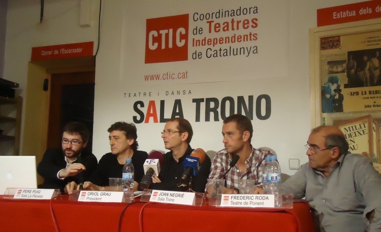 La roda de premsa es va dur a terme a la Sala Trono, a Tarragona