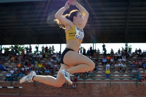 Ariadna Ramos en el triple salt