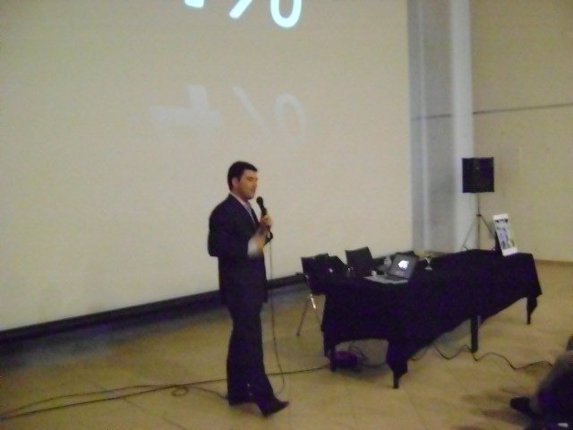 Marc Vidal durant la conferència