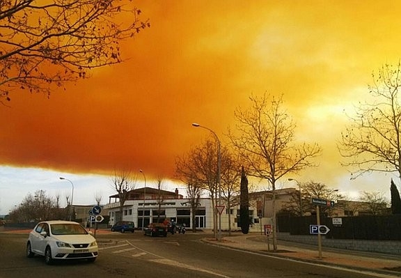 La foto d'Anoiadiari del núvol de 2015 que va córrer per les xarxes FOTO: Marina I./Anoiadiari