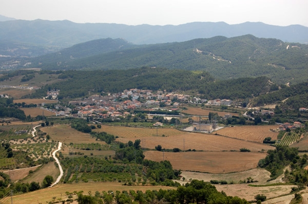 Un dels paisatges que controla el Pere des de la Tossa, amb Montbui poble al mig