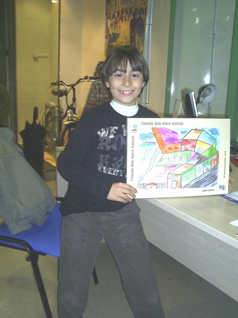 L'Adrià amb el seu dibuix