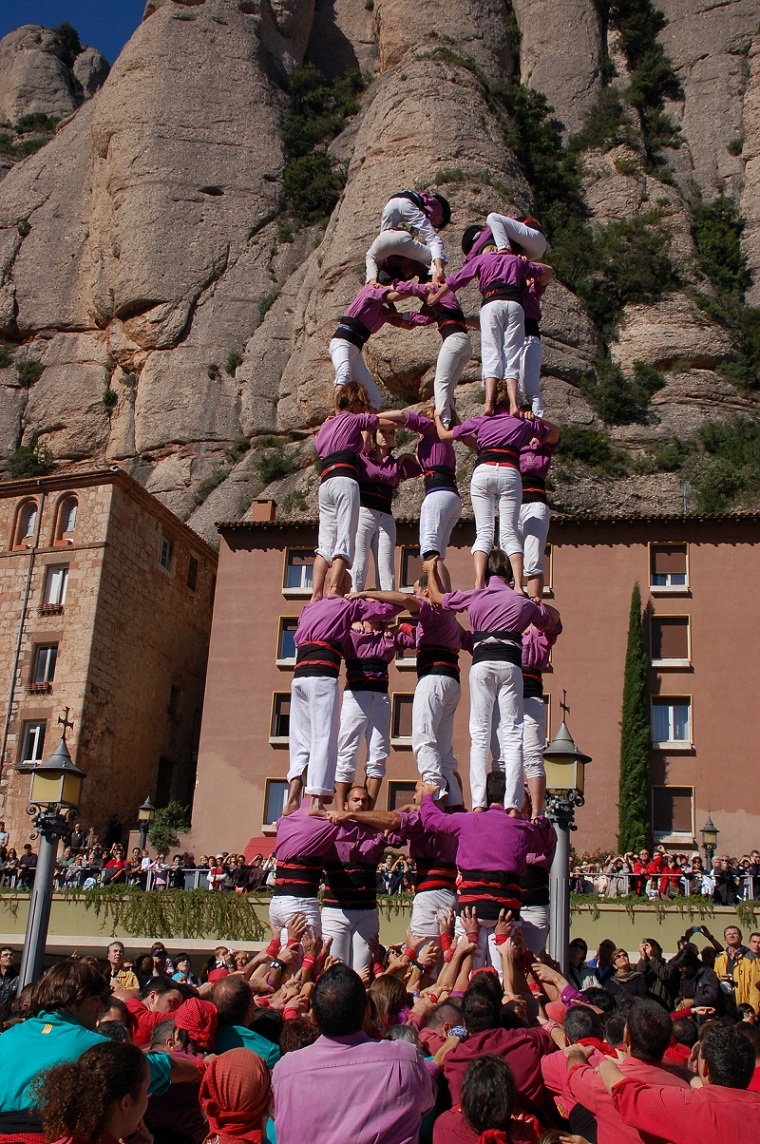 Els Moixiganguers d'Igualada van actuar a Montserrat amb colles d'Esparreguera i Vilafranca