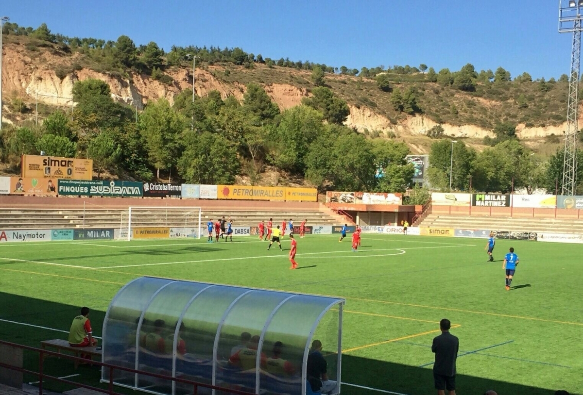 Les Comes va veure la primera victòria a la primera jornada