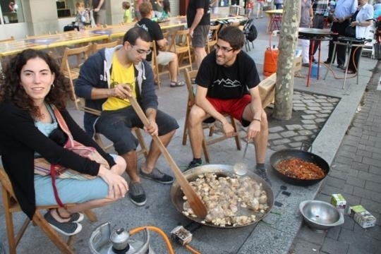 El Fes-ta el dinar i el Cercanit omplen d'ambient el centre d'Igualada