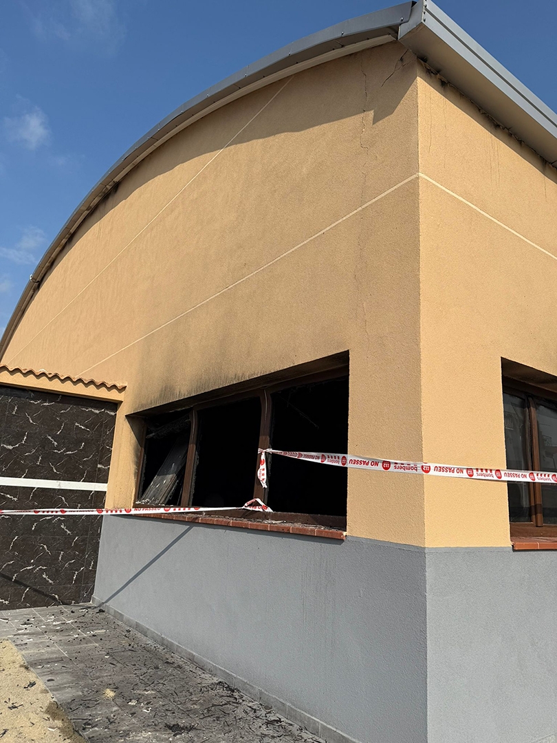 Exterior de la mesquita de Piera. ACN.