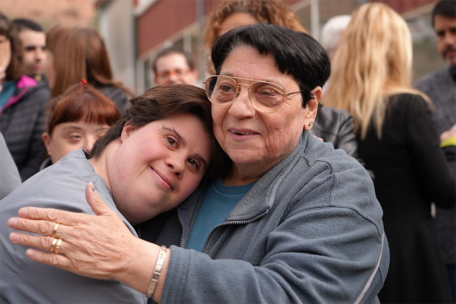 Francisca Guerrero, a la dreta de la imatge