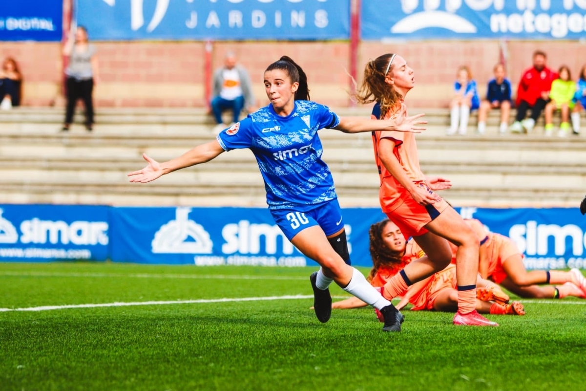 Nora celebrant el gol. Núria Fau.