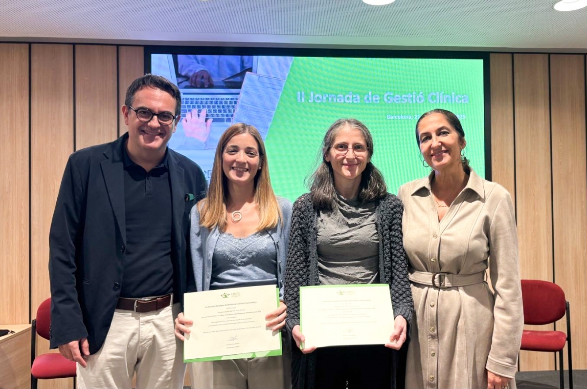 Professionals del CAP Nord amb el premi. CSA.