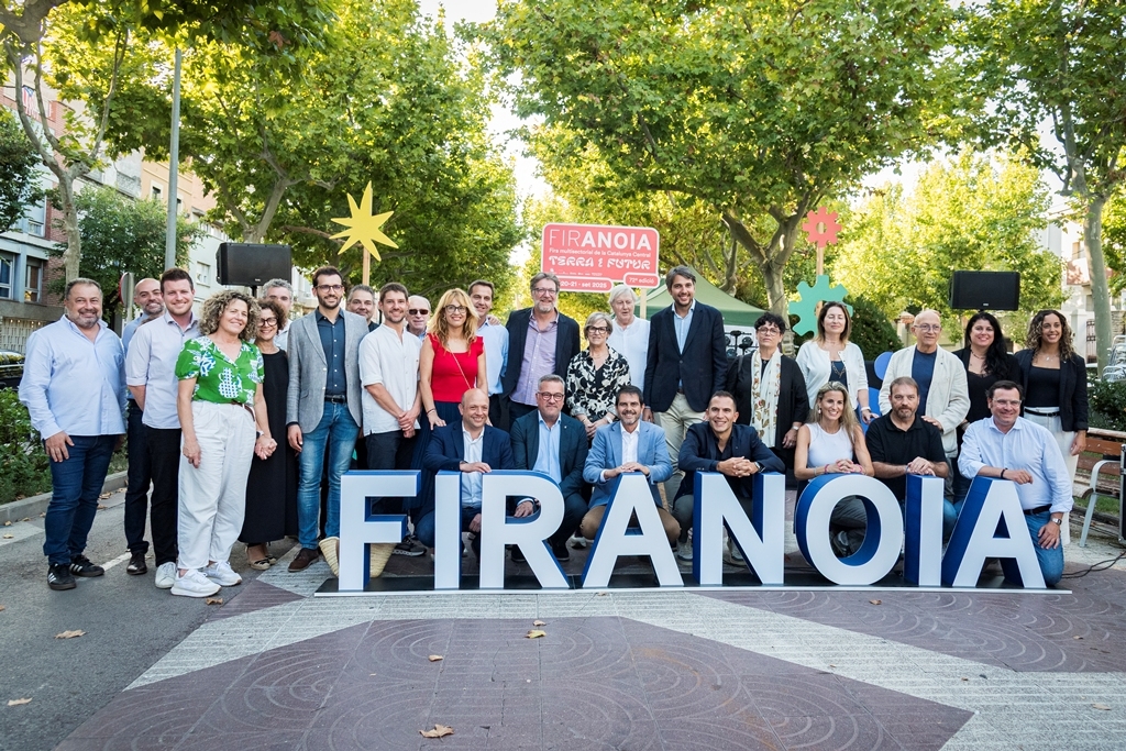 Autoritats en la inauguració de la fira. FirAnoia.