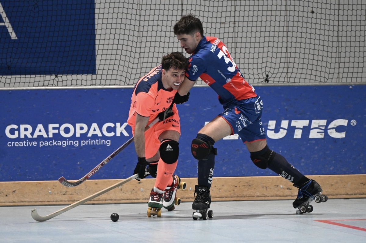 Duel durant el partit. Xavi Garcia.