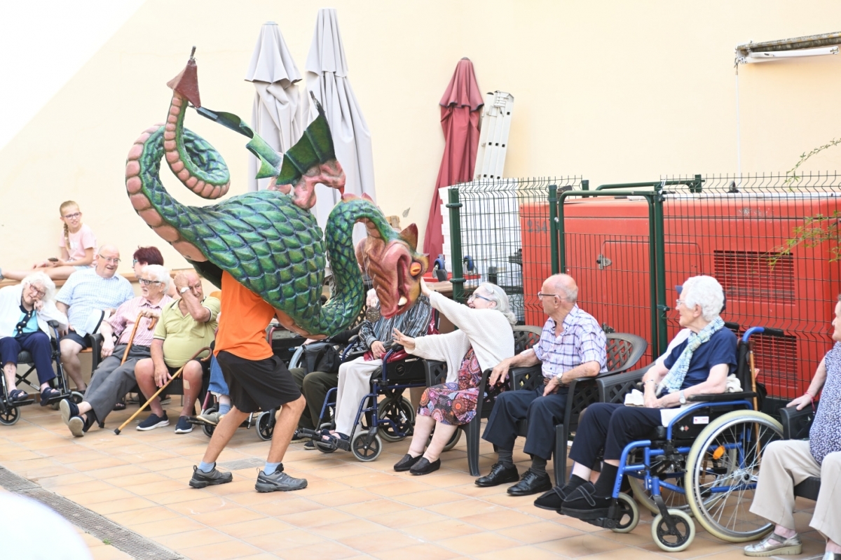 Visita a la residència. Ajuntament d'Igualada.