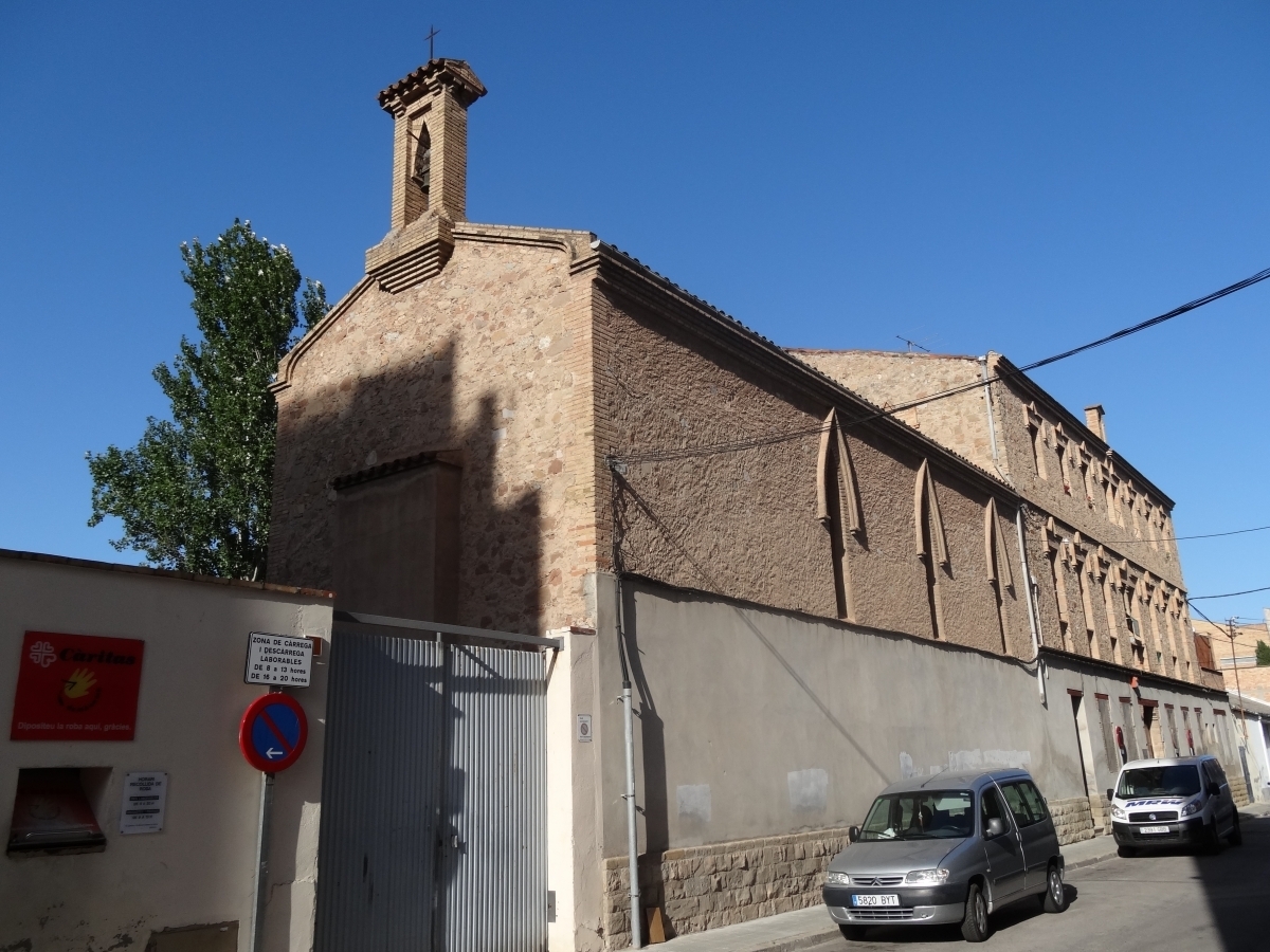 La seu de C&agrave;ritas, al carrer Roca