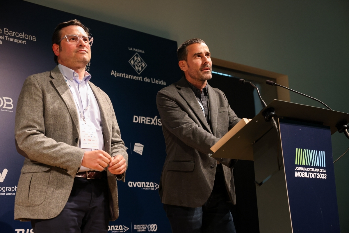 Miquel Vives, regidor de Sostenibilitat i Mobilitat de l’Ajuntament d’Igualada, i Francesc Giralt, gerent territorial d’Aigua de Rigat.