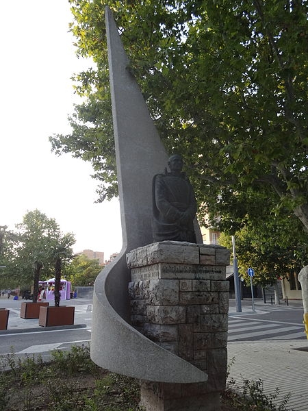 El monument dedicat al general Vives a Igualada