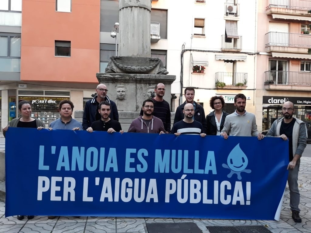 Els membres de les forces d'esquerres de l'Ajuntament d'Igualada, l'any passat, en un acte d'Aigua és Vida