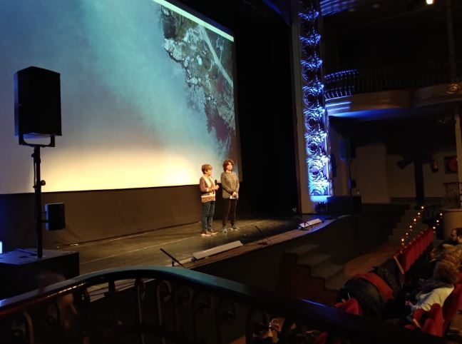 Carme Mateu i Anna Cervera, en la presentació de l'acte