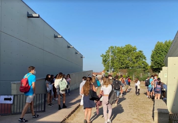 Estudiants en la segona jornada de les PAU FOTO: Ins Mercader