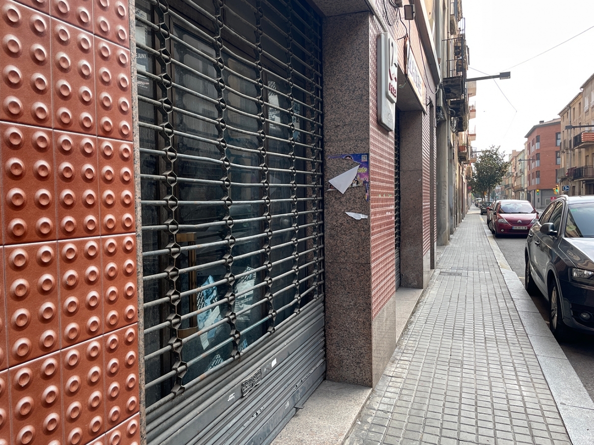 Local buit al carrer de la Soledat. Marc Soler.